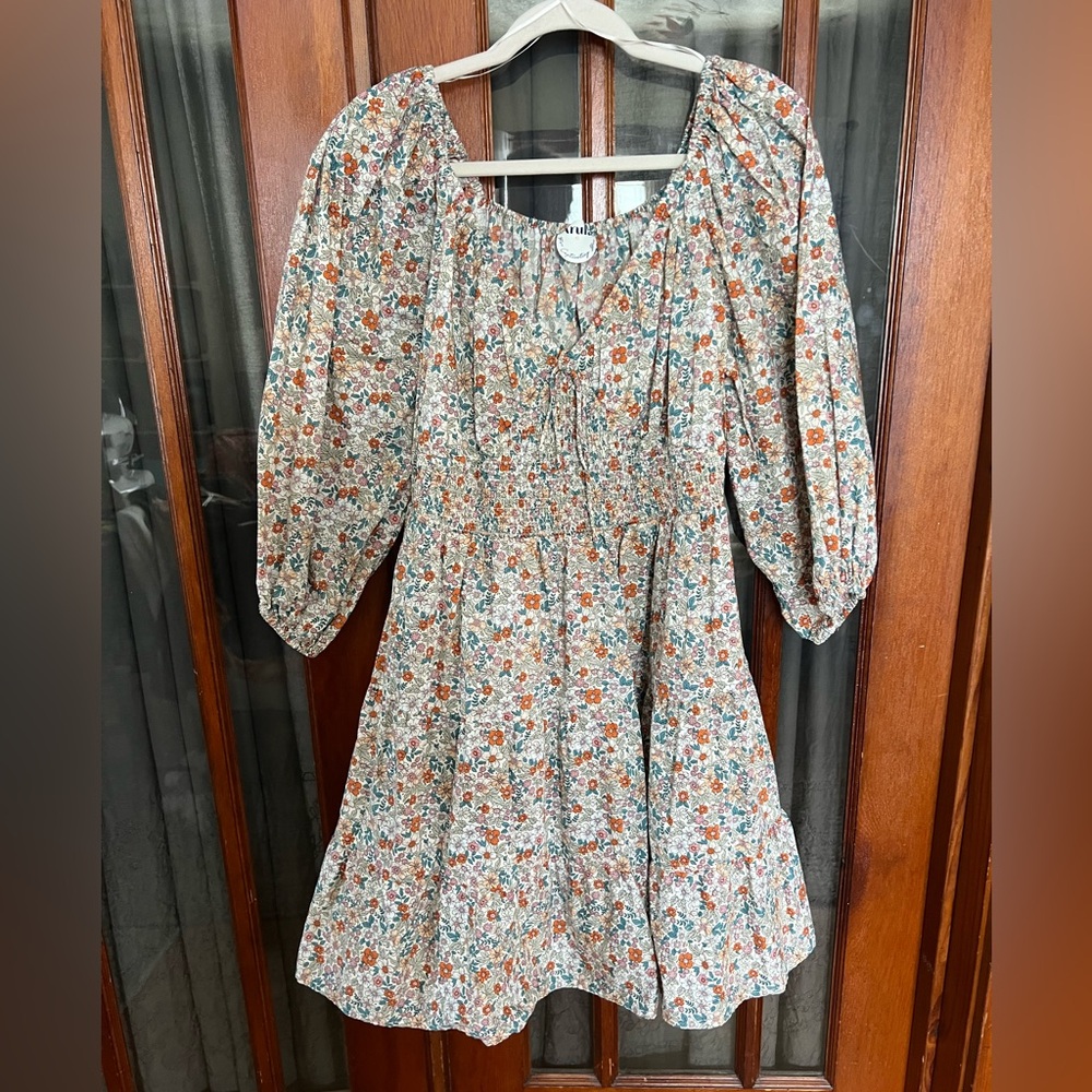 Beautiful Floral Midi Dress with Puff Sleeves